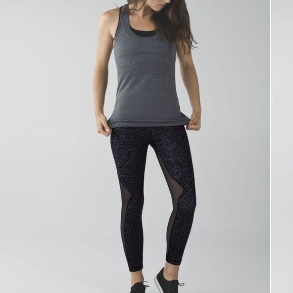 Lululemon Running In The City 7/8 Tight *Full-On Luxtreme - Picture 1 of 9